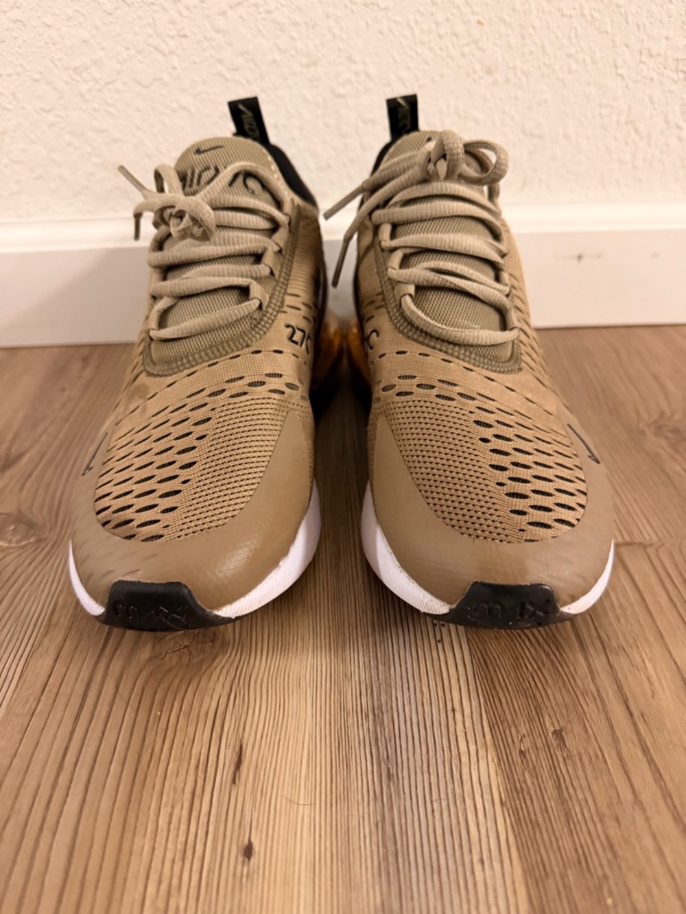 Nike women’s Sneakers - Brown/Black/White - Picture 4 of 6